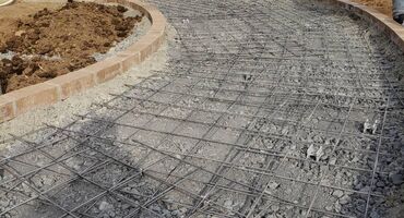 埼玉県　入間市　玄関アプローチ　吉川工業