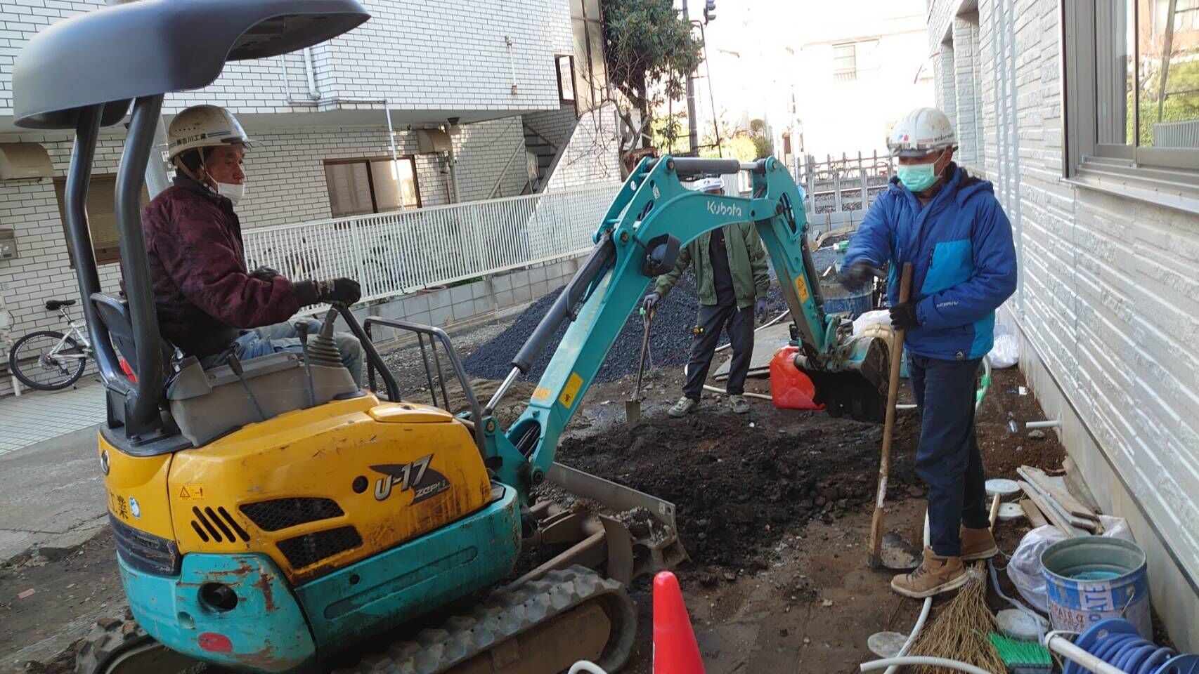 豊島区　外構工事　土工事　掘削　吉川工業