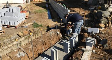 埼玉県飯能市　隣地境界ブロック塀　吉川工業