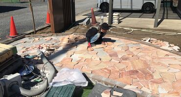 入間市　アプローチ　乱形タイル施工　吉川工業