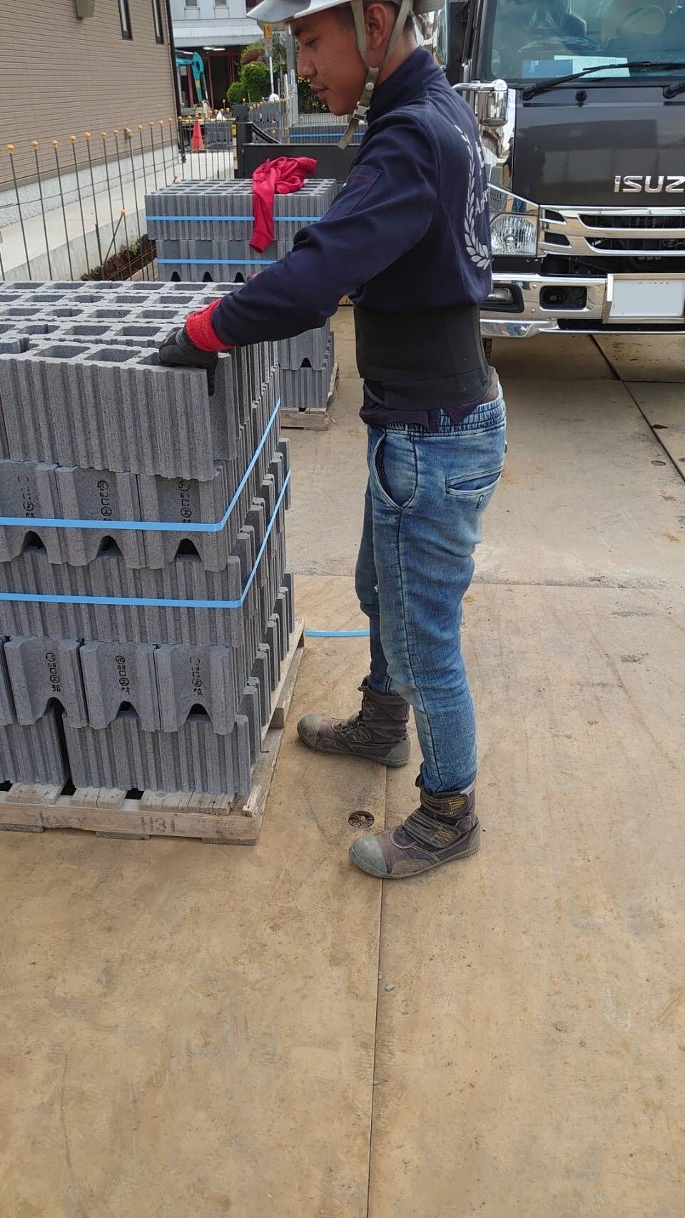 東京都板橋区　マンション外構工事　吉川工業