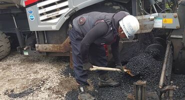 埼玉県所沢市　アスファルト舗装　吉川工業