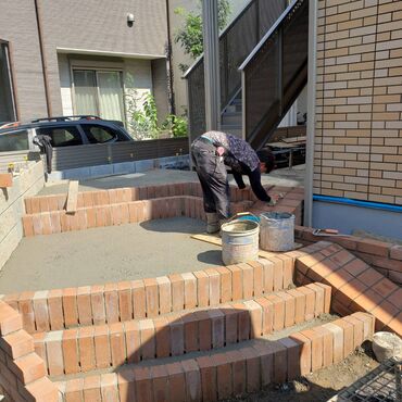 埼玉県　朝霞市　新築アパート　エントランス階段工事