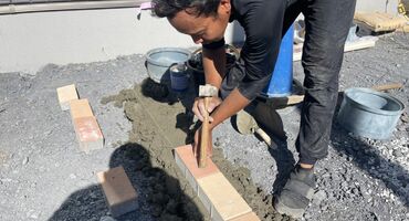 埼玉県朝霞市　外構工事　土間コンクリート　インターロッキング目地