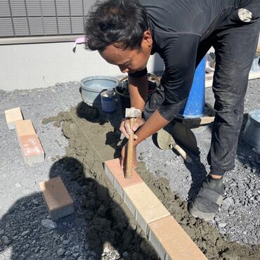 埼玉県朝霞市　外構工事　土間コンクリート　インターロッキング目地